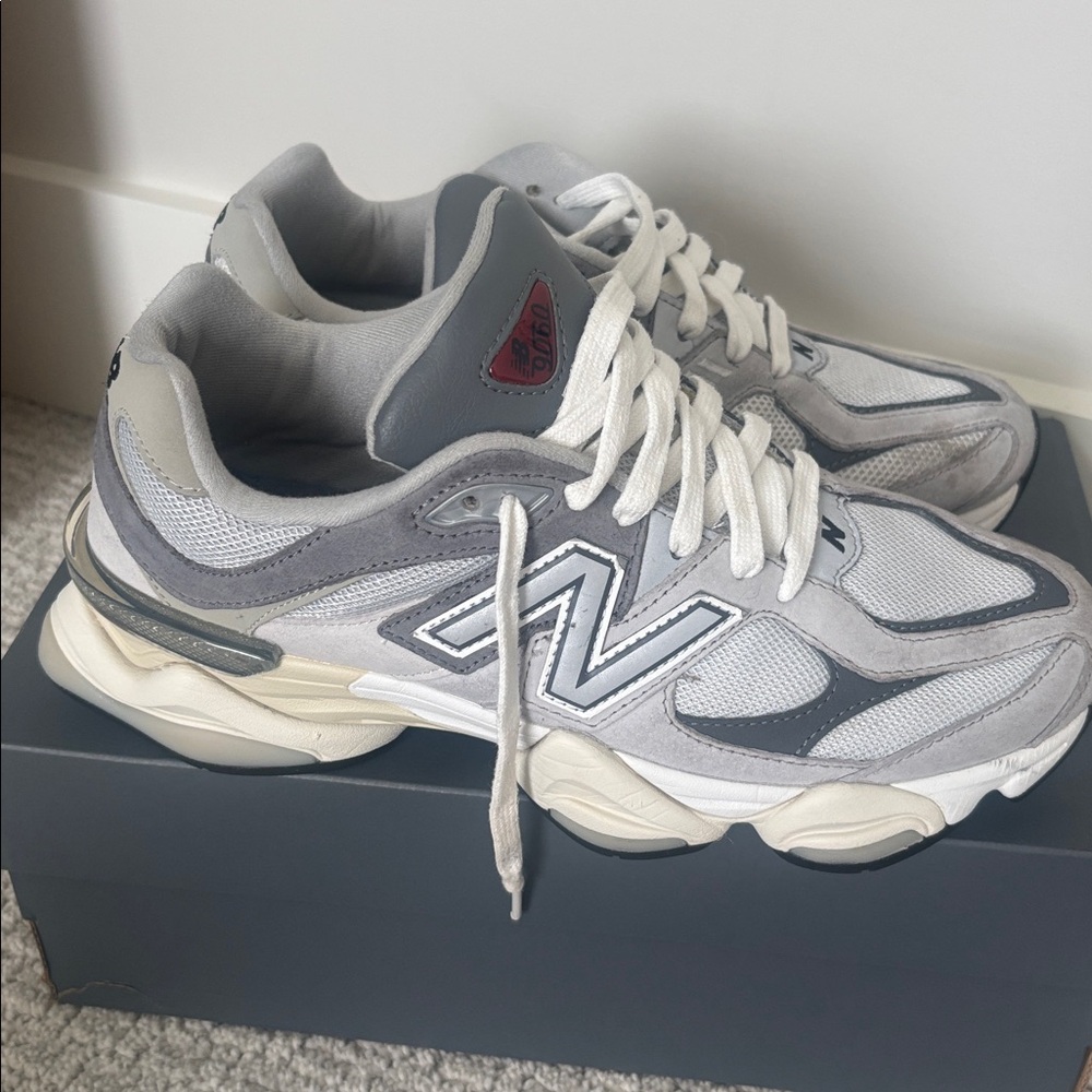 New Balance Men's Gray Sneakers